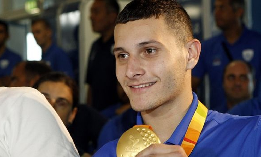 Πρωταθλητής Ευρώπης με πανελλήνιο ρεκόρ στα 200μ. ο Μιχαλεντζάκης