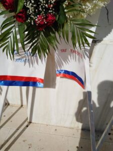 Το &#8220;τελευταίο αντίο&#8221; στο Μήτσο Μαυρίκη: Με την σημαία και το Κύπελλο του Πανιωνίου&#8230; (photos)