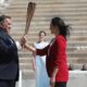 Χωρίς κόσμο η τελετή παράδοσης της Ολυμπιακής φλόγας στην ΟΕ του Τόκιο 2020 9