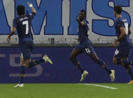 Champions League: Αγκαλιά με την πρόκριση η Πόρτο, άλωσε το Μιλάνο η Ρεάλ