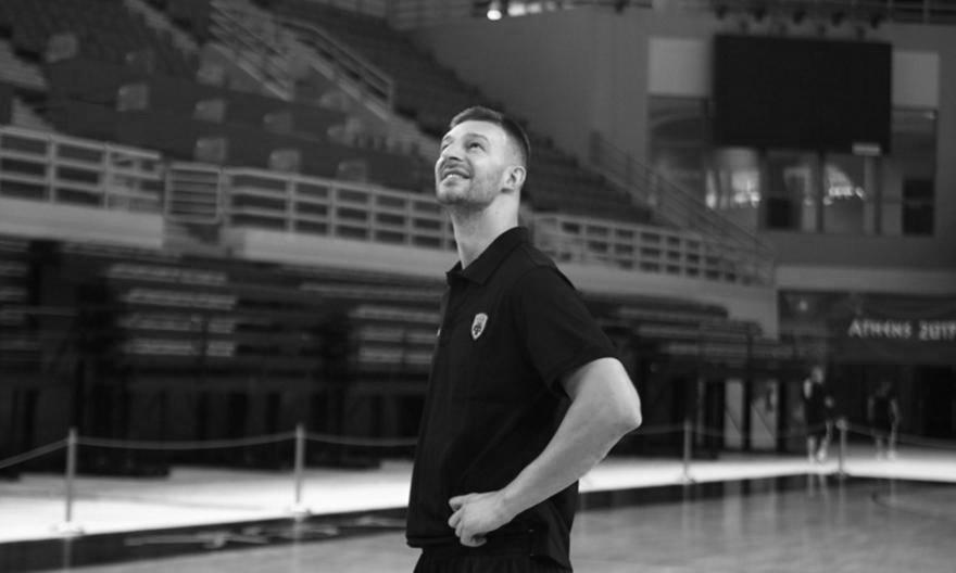 Θρήνος στο μπάσκετ: Πέθανε ο Στέβαν Γέλοβατς (+video)
