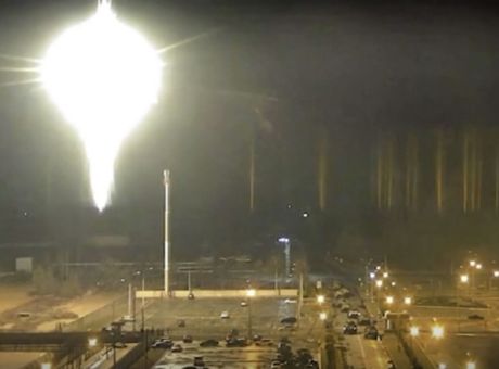Πόλεμος στην Ουκρανία: Φωτιά στο πυρηνικό εργοστάσιο στη Ζαπορίζια &#8211; Φόβοι αρχικά για νέο Τσερνόμπιλ&#8230; (+video)