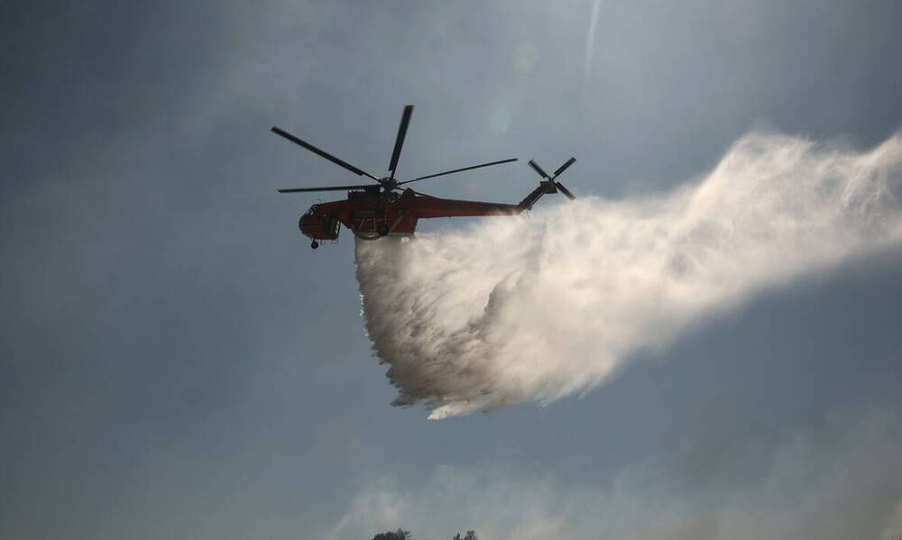 Φωτιά: Μαίνονται τα πύρινα μέτωπα σε Έβρο, Μέγαρα, Μυτιλήνη &#8211; Υπό έλεγχο η πυρκαγιά στην Εύβοια (+vids)