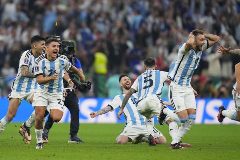 Μουντιάλ 2022, Αργεντινή &#8211; Γαλλία 4-2 πέν. (3-3): Παγκόσμια Πρωταθλήτρια η ομάδα του μάγου Μέσι, σήκωσε το τρίτο στον καλύτερο τελικό όλων των εποχών (+vids)