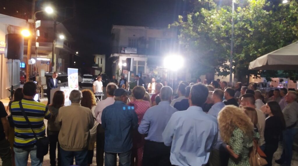 Ομιλία δημάρχου Μεσσήνης Γιώργου Αθανασοπουλου: Πλήθος κόσμου στην πλατεία της Βαλύρας, &#8220;έδειξε&#8221; ξανά τον Δήμαρχο! (+pics)