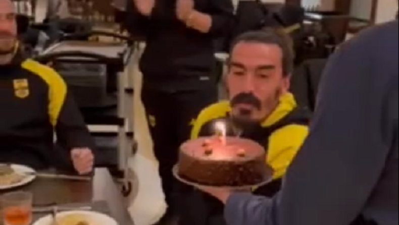 Αρης: Η τούρτα-έκπληξη στον 37χρονο πλέον Λάζαρο Χριστοδουλόπουλο (+vid)